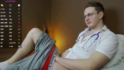 Snapshot of charlie_smiley chatting on December 1, 2024, 7:03 pm Charlie Smiley online show from December 1, 2024, 7:03 pm