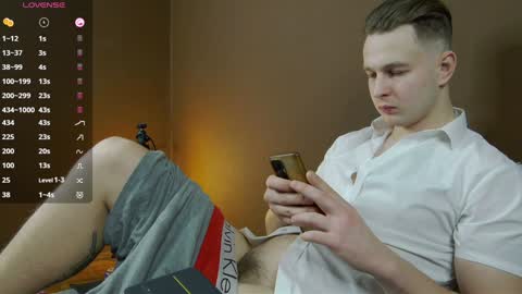 Snapshot of charlie_smiley chatting on December 3, 2024, 8:17 pm Charlie Smiley online show from December 3, 2024, 8:17 pm