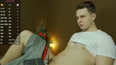 Snapshot of charlie_smiley chatting on December 27, 2024, 5:42 am Charlie Smiley online show from December 27, 2024, 5:42 am