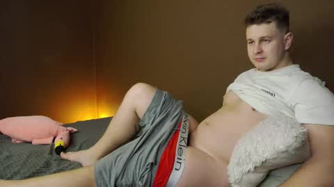 Snapshot of charlie_smiley chatting on November 16, 2025, 5:13 am Charlie Smiley online show from November 16, 2025, 5:13 am