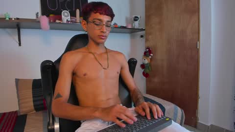 Snapshot of charlieerusso chatting on December 5, 2024, 4:53 am Charles Russo online show from December 5, 2024, 4:53 am