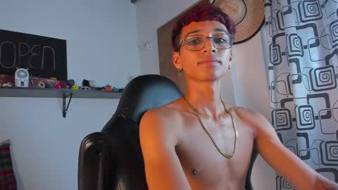 Snapshot of charlieerusso chatting on December 5, 2024, 11:05 am Charles Russo online show from December 5, 2024, 11:05 am