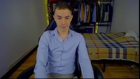 Snapshot of charlieseyer chatting on February 10, 2026, 9:02 am carlos reyes online show from February 10, 2026, 9:02 am