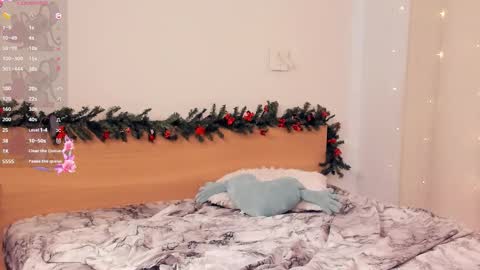 Snapshot of charlinepiker chatting on February 11, 2026, 7:35 am Yumi online show from February 11, 2026, 7:35 am