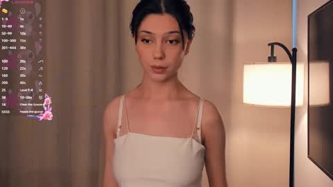 Snapshot of charlinepiker chatting on February 12, 2026, 7:14 am Yumi online show from February 12, 2026, 7:14 am