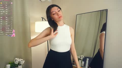 Snapshot of charlinepiker chatting on February 21, 2026, 6:42 pm Yumi online show from February 21, 2026, 6:42 pm