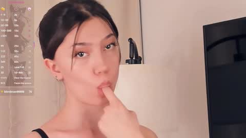 Snapshot of charlinepiker chatting on February 26, 2026, 7:24 pm Yumi online show from February 26, 2026, 7:24 pm