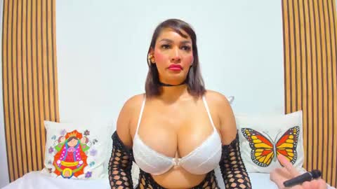 Charlize online show from October 7, 2025, 1:47 am