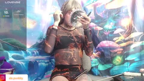 Snapshot of charlotbelucci_ chatting on January 16, 2025, 1:36 pm Ale punky online show from January 16, 2025, 1:36 pm