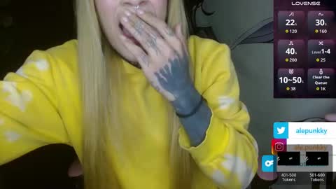 Snapshot of charlotbelucci_ chatting on September 14, 2025, 6:12 am Ale punky online show from September 14, 2025, 6:12 am