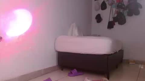 Snapshot of charlotbelucci_ chatting on September 17, 2025, 2:30 pm Ale punky online show from September 17, 2025, 2:30 pm