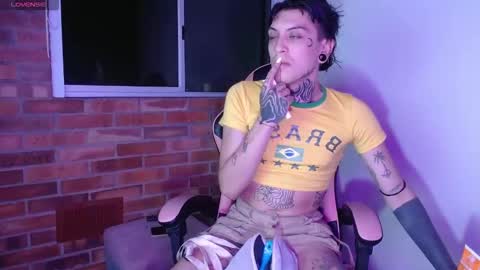 Snapshot of charlotbelucci_ chatting on November 12, 2025, 9:21 am Ale punky online show from November 12, 2025, 9:21 am