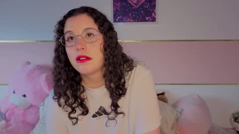 Snapshot of charlote__miller chatting on December 22, 2025, 11:51 am You honey online show from December 22, 2025, 11:51 am