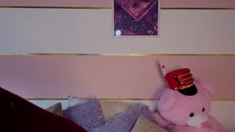 Snapshot of charlote__miller chatting on January 15, 2026, 11:59 am You honey online show from January 15, 2026, 11:59 am