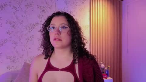 Snapshot of charlote__miller chatting on April 19, 2026, 12:37 pm You honey online show from April 19, 2026, 12:37 pm