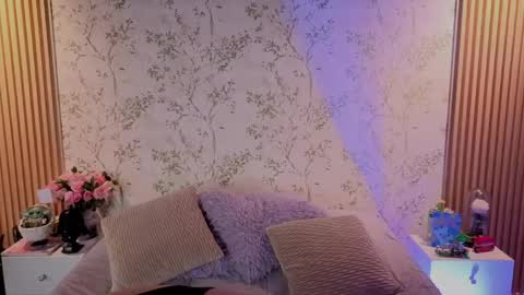 Snapshot of charlote__miller chatting on May 27, 2026, 11:40 am You honey online show from May 27, 2026, 11:40 am