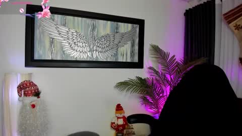 Charlote online show from November 20, 2025, 12:16 pm