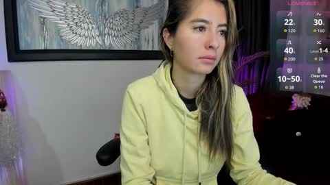 Charlote online show from December 5, 2025, 11:41 am