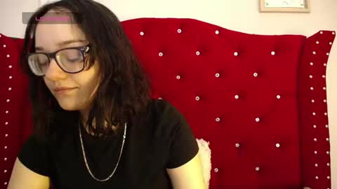 charlotte1_ls online show from December 19, 2024, 9:49 pm