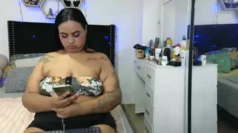 charlotte_027 online show from April 10, 2026, 3:12 am