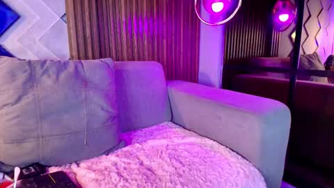 ambar online show from December 15, 2025, 11:25 am