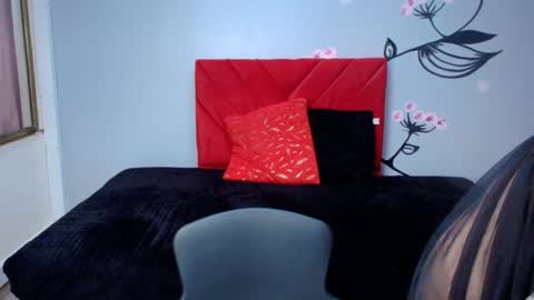 Snapshot of charlotte__gray chatting on October 26, 2025, 12:22 pm CHARLOTTE GRAY online show from October 26, 2025, 12:22 pm