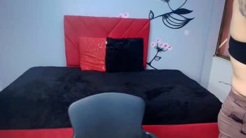 Snapshot of charlotte__gray chatting on November 9, 2025, 12:03 pm CHARLOTTE GRAY online show from November 9, 2025, 12:03 pm