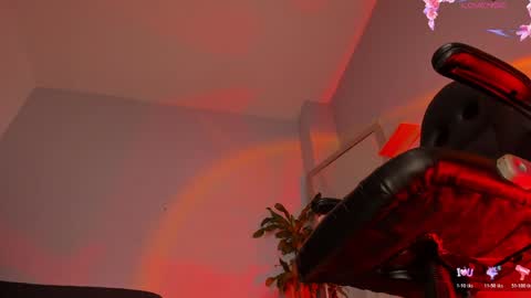 charlotte  grey online show from April 2, 2026, 8:06 pm