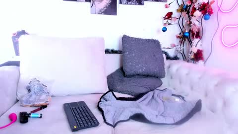 charlotte_add online show from January 25, 2025, 12:27 am