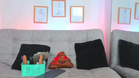 Charlotte online show from March 31, 2026, 10:26 am