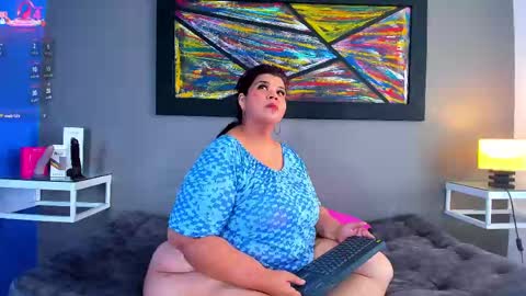 Snapshot of charlotte_curvy_ chatting on September 13, 2025, 8:19 pm Angelica Charlotte online show from September 13, 2025, 8:19 pm