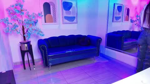 Charlotte online show from November 8, 2025, 3:50 am