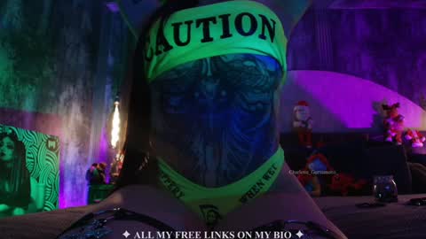 Snapshot of charlotte_germanotta_ chatting on November 19, 2025, 4:29 pm Charlotte online show from November 19, 2025, 4:29 pm