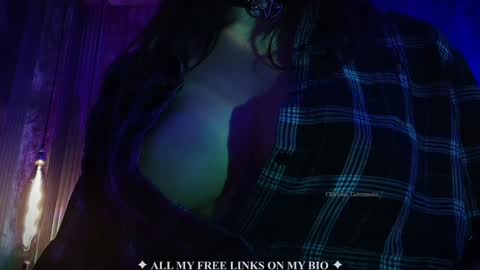 Snapshot of charlotte_germanotta_ chatting on November 25, 2025, 3:34 pm Charlotte online show from November 25, 2025, 3:34 pm