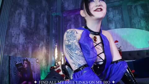 Snapshot of charlotte_germanotta_ chatting on December 13, 2025, 7:53 pm Charlotte online show from December 13, 2025, 7:53 pm