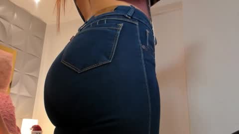 Charlotte Icee online show from January 8, 2026, 3:03 pm