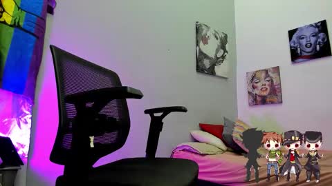 Charlie  online show from September 16, 2025, 10:49 am