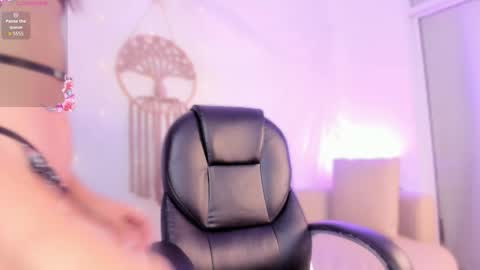 Snapshot of charlotte_marcela chatting on February 6, 2026, 4:17 am carlot online show from February 6, 2026, 4:17 am