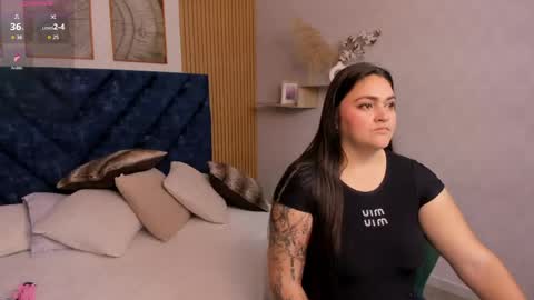 Charlotte Mayers online show from April 13, 2026, 11:27 am