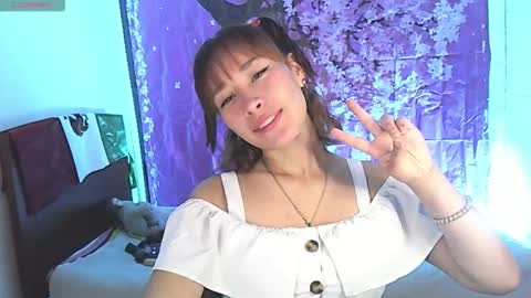 charlotte_morh_ online show from November 4, 2025, 4:22 am