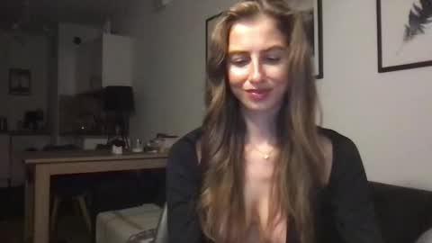 Snapshot of charlotte_roche chatting on November 4, 2025, 4:06 pm Charlotte Roche online show from November 4, 2025, 4:06 pm