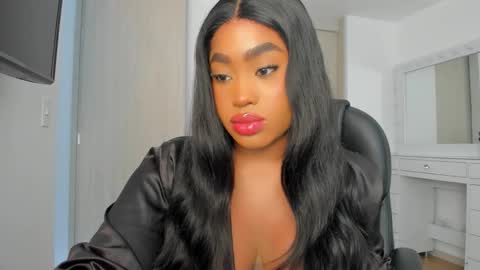 Yuli online show from February 24, 2026, 3:54 pm