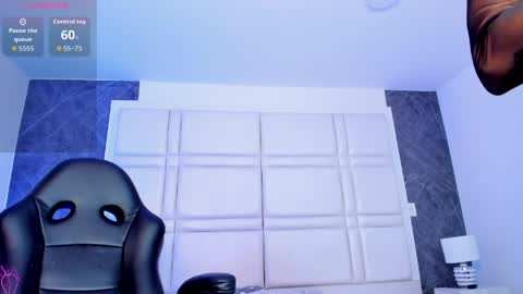 Snapshot of charlotte_whitee1 chatting on May 2, 2026, 11:15 am Charlotte Everyday From 0700 to 1300 Col Time online show from May 2, 2026, 11:15 am