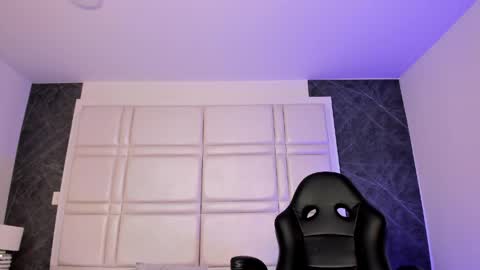 Snapshot of charlotte_whitee1 chatting on May 9, 2026, 11:15 am Charlotte Everyday From 0700 to 1300 Col Time online show from May 9, 2026, 11:15 am