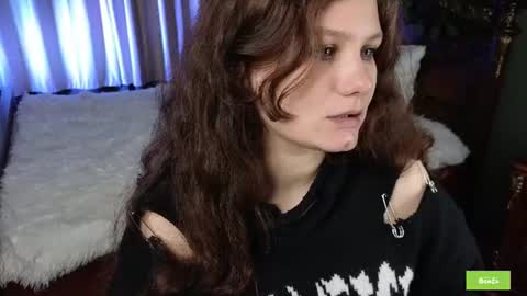 Snapshot of charlotte_wow chatting on June 26, 2026, 5:17 pm Charlotte online show from June 26, 2026, 5:17 pm