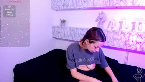 Snapshot of charlottelam2 chatting on January 28, 2025, 7:32 am ALE online show from January 28, 2025, 7:32 am