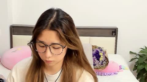 Charlotte online show from March 19, 2026, 4:33 pm