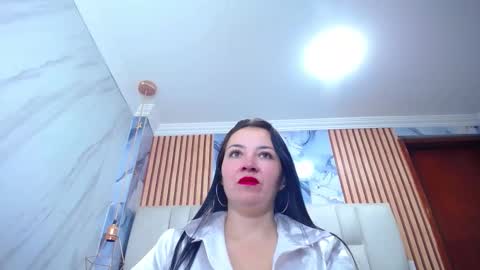 Charlotte  Schmidt online show from January 8, 2026, 11:23 am