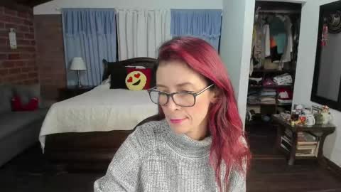 Snapshot of charlottewillson chatting on October 21, 2025, 11:27 pm Charlotte online show from October 21, 2025, 11:27 pm