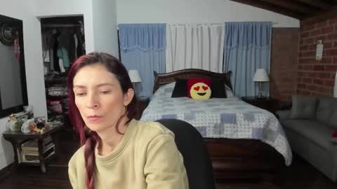 Snapshot of charlottewillson chatting on November 14, 2025, 4:00 am Charlotte online show from November 14, 2025, 4:00 am